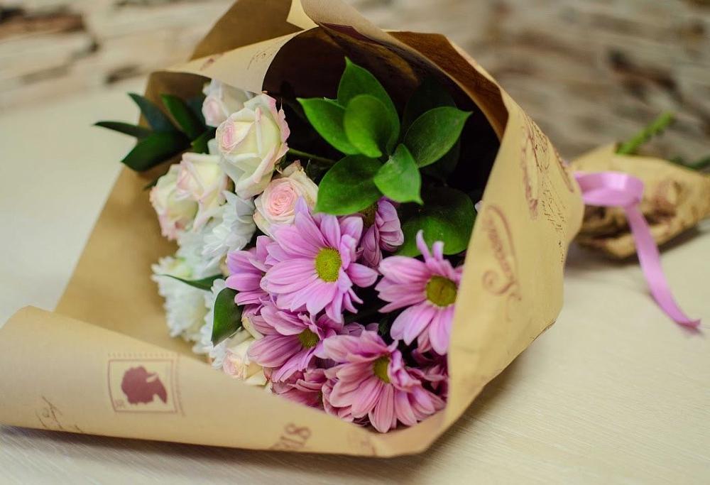 Букет цветов из: Розы и Хризантемы в Старотимашкино