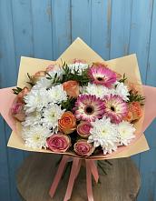 Букет цветов из:  Розы, Герберы и Хризантемы в Старотимашкино