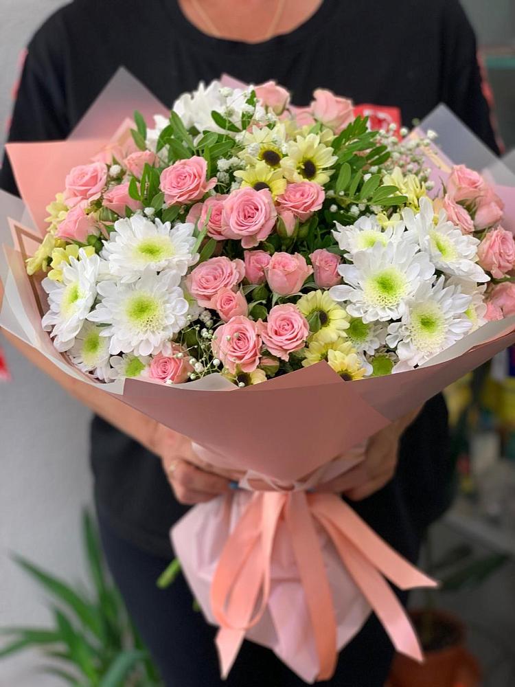 Букет цветов из: Розы и Хризантемы в Старотимашкино