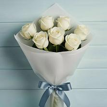 Букет 7 Белых роз Эдлесс Лав в Старотимашкино