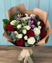 Букет цветов из:  Розы и Альстромерии в Старотимашкино