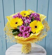 Букет цветов из:  Хризантемы и Герберы в Старотимашкино