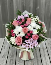 Букет цветов из:  Альстромерии, Гвоздики, Розы и Хризантемы в Старотимашкино