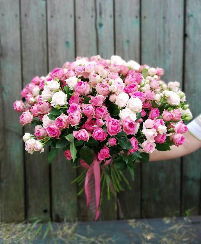 Букет Розовые кустовые розы Натали и Лав Лидия в Старотимашкино