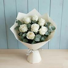 Букет Белые розы в Эвкалипте в Старотимашкино