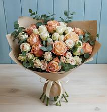 Букет цветов из:  Альстромерии и Розы в Старотимашкино