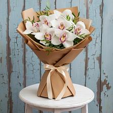Букет цветов из:  Орхидеи и Розы в Старотимашкино